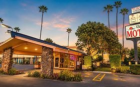 Valli Hi Motel